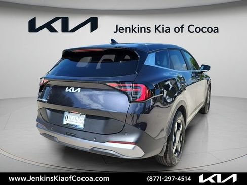New 2026 Kia Sportage LX w/ LX Convenience Package FWD image 5