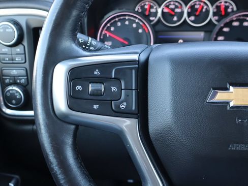 Used 2021 Chevrolet Silverado 1500 LT AWD/4WD image 7