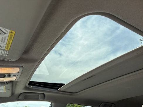 Used 2012 Toyota RAV4 4WD w/ Upgrade Value Pkg image 24