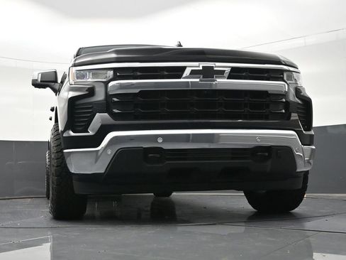 Used 2024 Chevrolet Silverado 1500 LT w/ Z71 Off-Road Package image 31