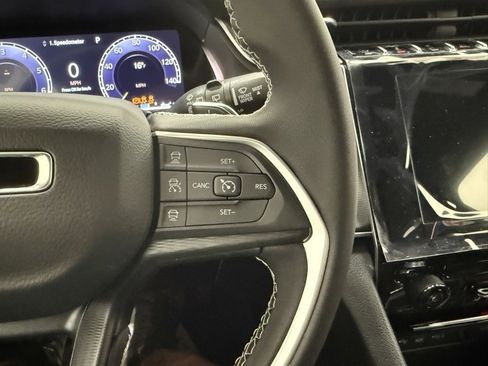 New 2026 Jeep Grand Cherokee Laredo image 25