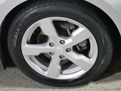 Used 2015 Chevrolet Volt w/ Enhanced Safety Package 1 FWD image 15