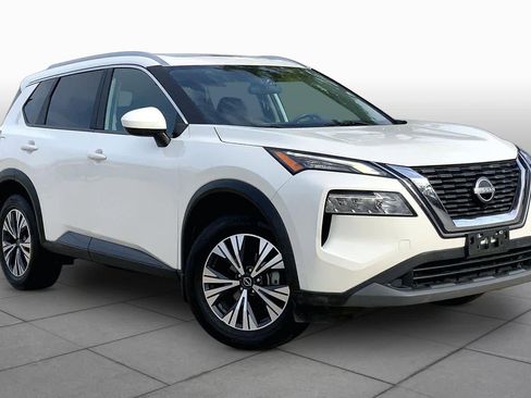 Used 2023 Nissan Rogue SV w/ SV Premium B Package image 3