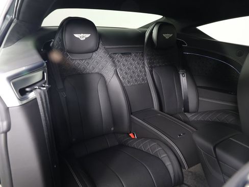 Used 2021 Bentley Continental GT AWD/4WD image 32