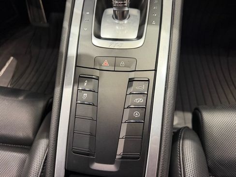 Used 2019 Porsche 718 Cayman S RWD image 38