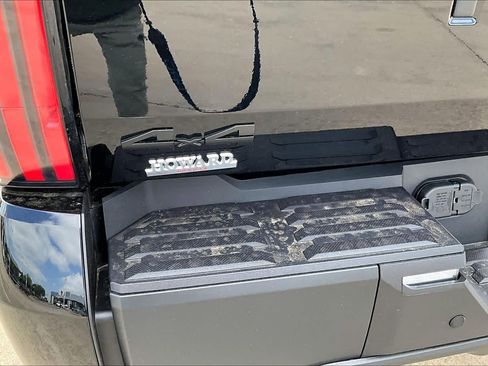 New 2026 Toyota Tundra Limited AWD/4WD image 15