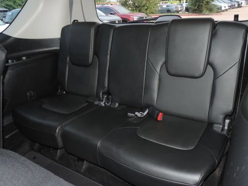 Used 2022 Nissan Armada SV w/ SV Appearance Package RWD image 21