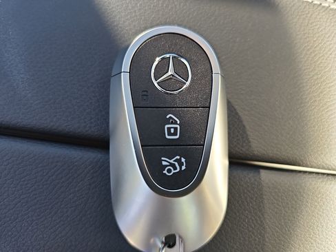 New 2026 Mercedes-Benz E 350 4MATIC Sedan image 36