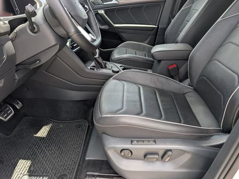 Used 2024 Volkswagen Tiguan SEL R-Line AWD/4WD image 17