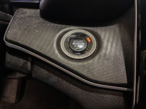 Used 2024 Jeep Grand Cherokee Laredo w/ Luxury Tech Group I image 21