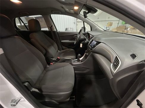 Used 2020 Chevrolet Trax LS w/ Tint and Cruise Package image 28