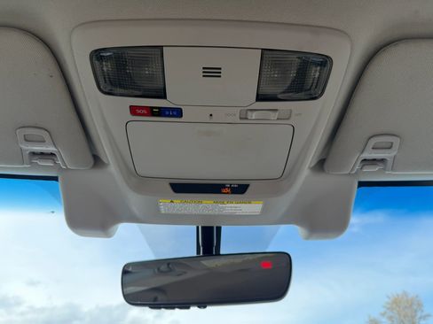 Used 2019 Subaru Outback 2.5i Premium image 23