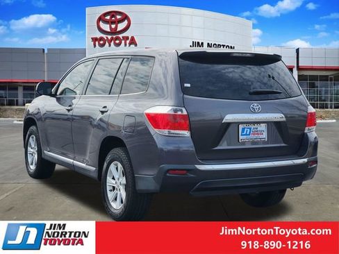 Used 2011 Toyota Highlander Base image 8
