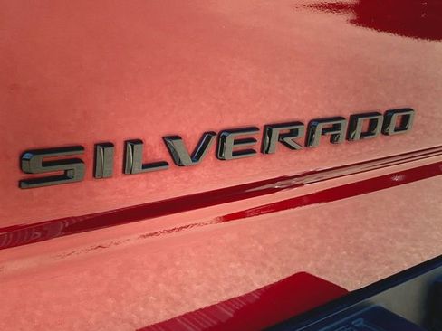 Used 2023 Chevrolet Silverado 1500 RST AWD/4WD image 32
