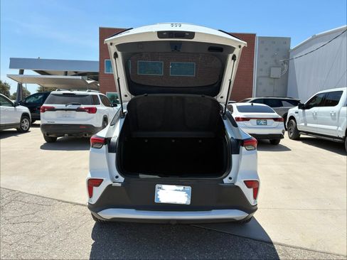 Used 2026 Buick Envista Preferred FWD image 8