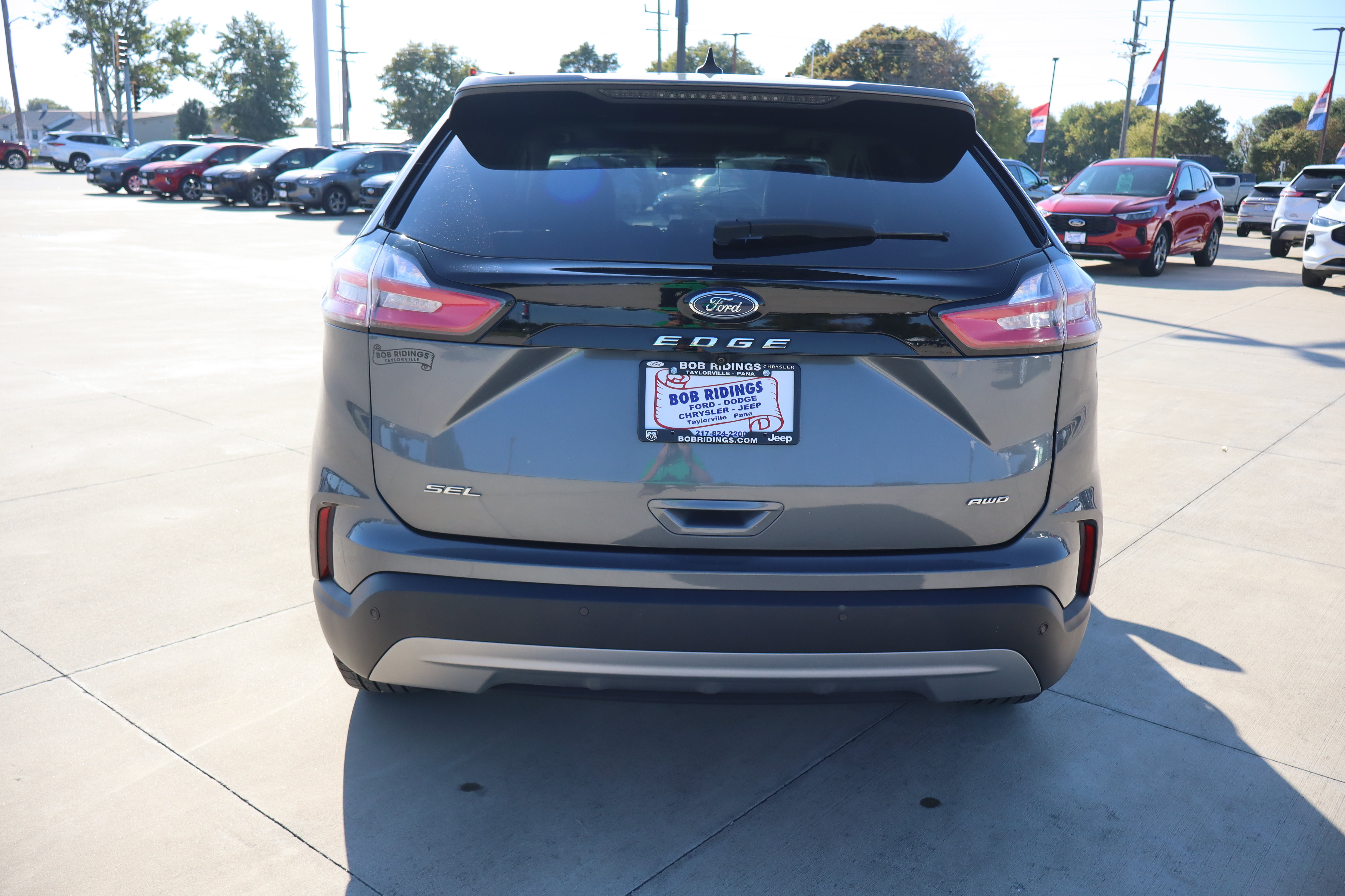 Used 2024 Ford Edge SEL w/ Convenience Package AWD/4WD image 6
