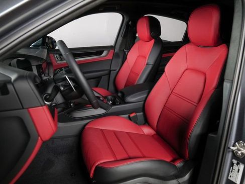 New 2026 Porsche Cayenne GTS AWD/4WD image 5