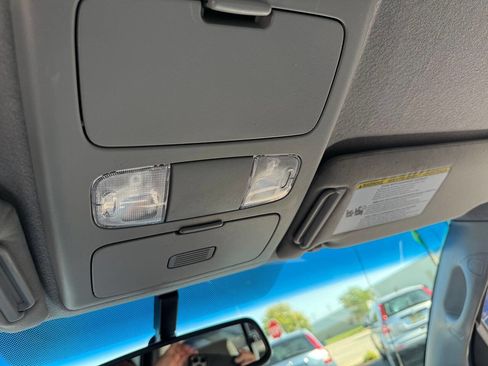 Used 2011 Toyota Tacoma 4x4 Double Cab w/ SR5 Pkg #2 image 25