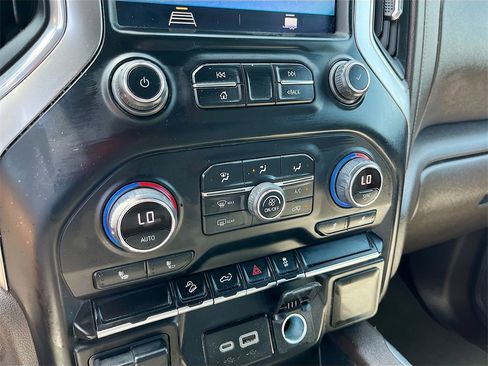 Used 2021 Chevrolet Silverado 1500 LT Trail Boss w/ Bed Protection Package image 15