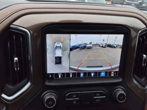 Used 2021 Chevrolet Silverado 2500 High Country w/ Z71 Off-Road Package image 32