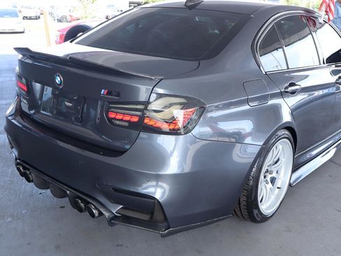 Used 2017 BMW M3 RWD image 7