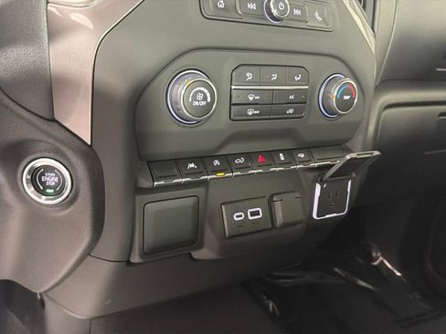 Used 2025 Chevrolet Silverado 1500 Custom RWD image 23