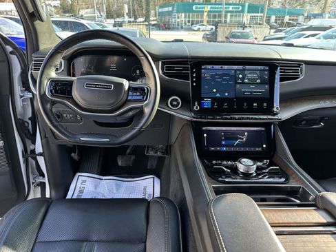Used 2022 Jeep Grand Wagoneer Series II w/ Premium Group II AWD/4WD image 22
