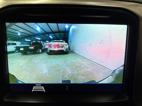 Used 2022 Chevrolet Silverado 2500 LT w/ Convenience Package image 19