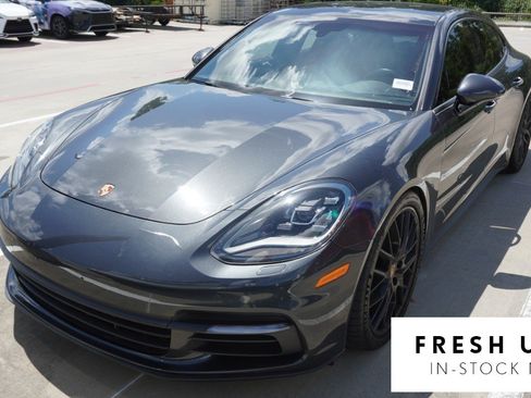 Used 2018 Porsche Panamera 4 AWD/4WD image 1