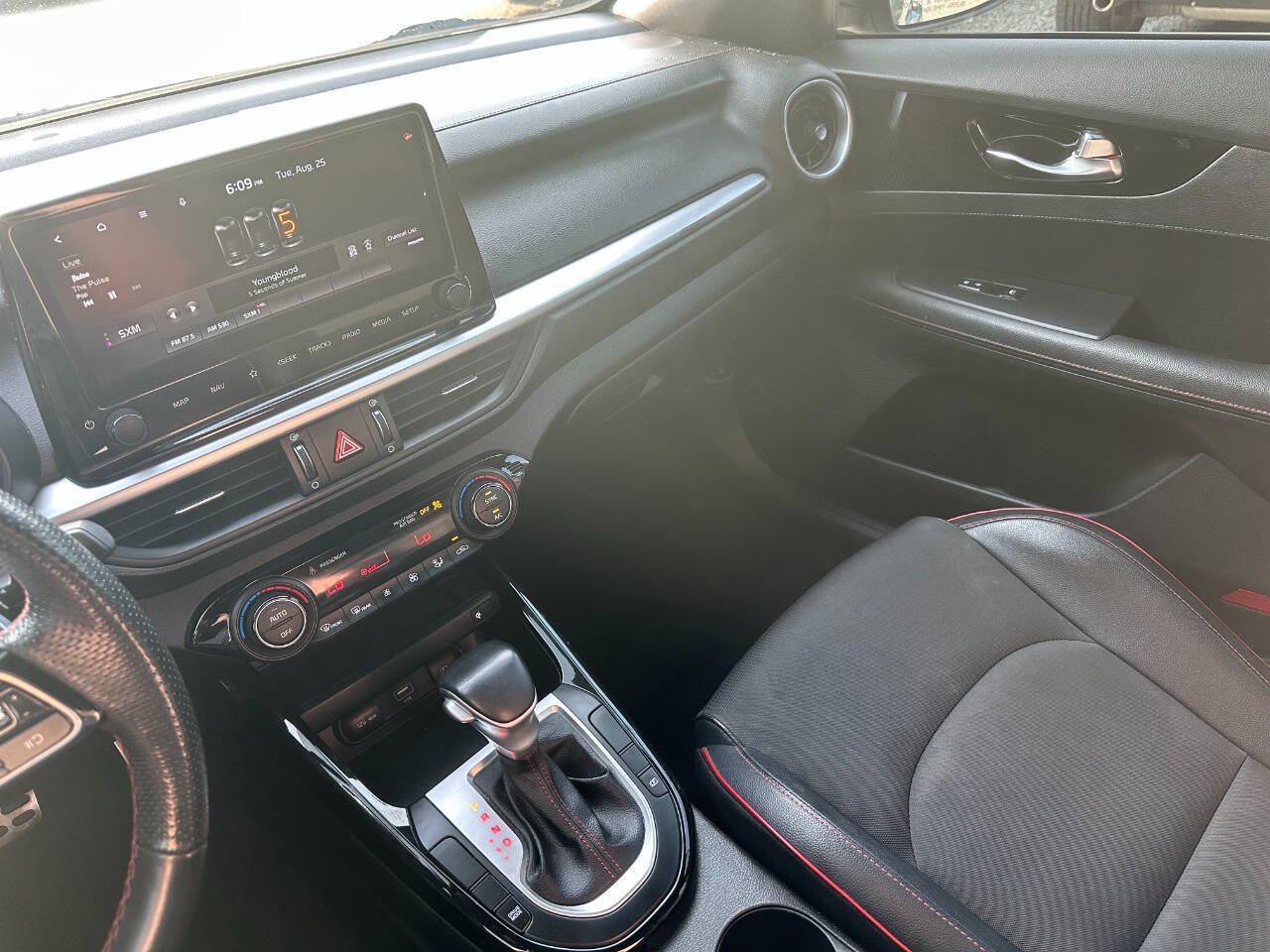 Used 2022 Kia Forte GT FWD image 19