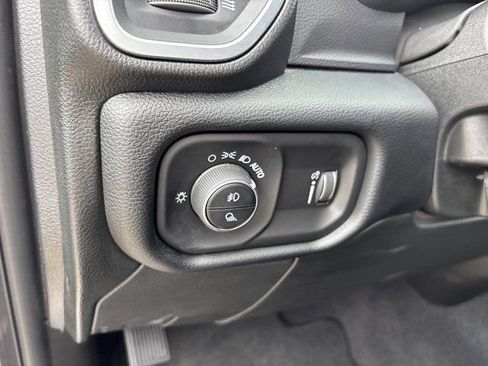 Used 2025 RAM 2500 Big Horn AWD/4WD image 23