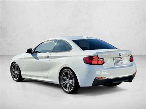 Used 2016 BMW M235i Coupe image 7