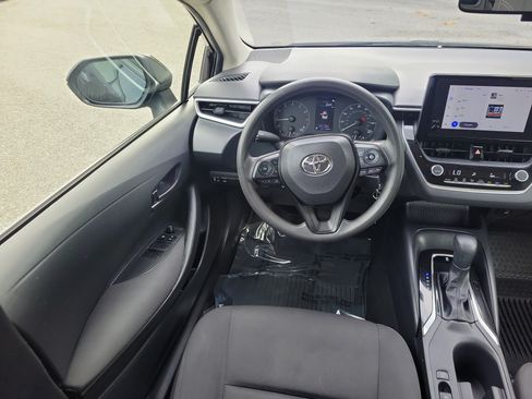 Used 2023 Toyota Corolla LE FWD image 19