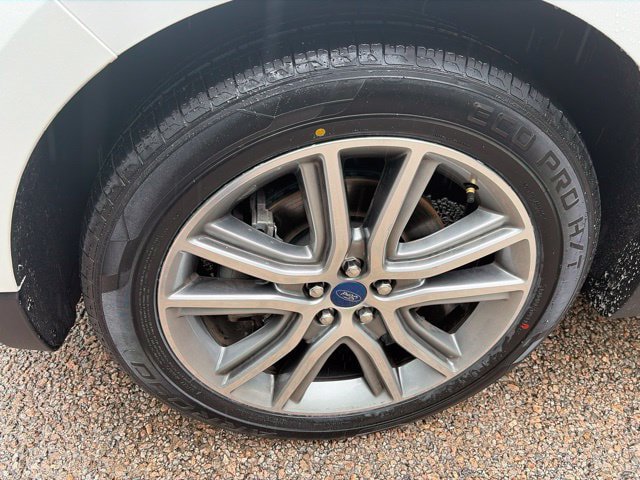 Used 2020 Ford Edge Titanium AWD/4WD image 11