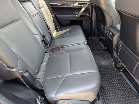 Used 2016 Lexus GX 460 w/ Navigation Package image 19