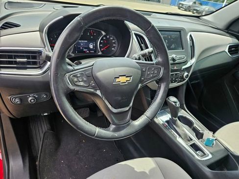 Used 2021 Chevrolet Equinox LT FWD image 8