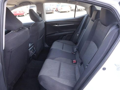 Used 2025 Toyota Camry LE image 9