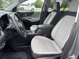 Used 2023 Chevrolet Equinox LT w/ Driver Convenience Package image 4