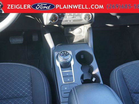Used 2025 Ford Escape Active AWD/4WD image 15
