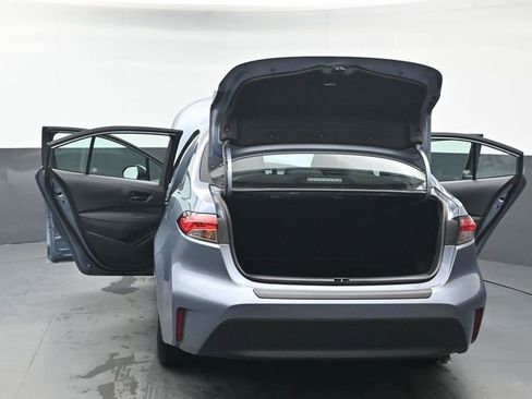 Used 2023 Toyota Corolla LE image 45