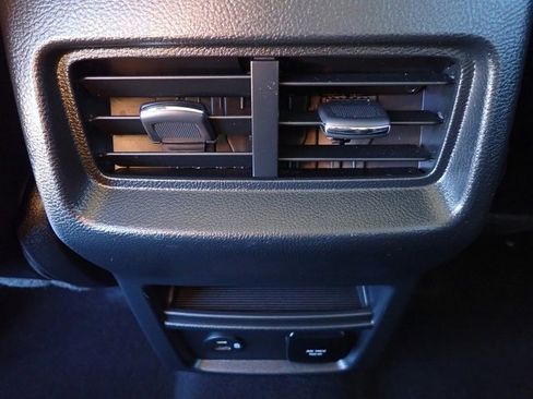 Certified 2022 Ford Edge SEL w/ Convenience Package image 19