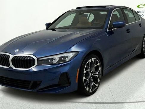 Used 2025 BMW 330i Sedan RWD image 3