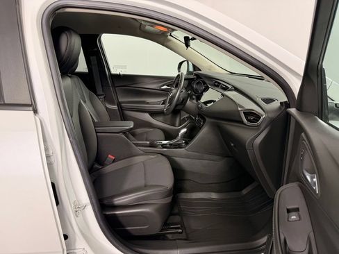 Used 2022 Buick Encore GX Select w/ Sport Touring Package AWD/4WD image 19