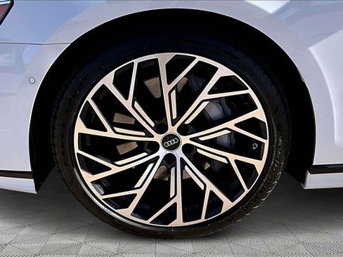 Used 2023 Audi A8 L 3.0T w/ Luxury Package image 8