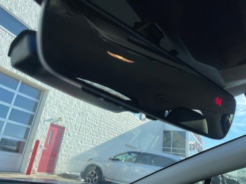 Used 2024 Subaru Crosstrek 2.0i Premium image 29