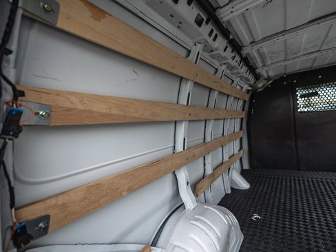 Used 2024 Chevrolet Express 2500 w/ Driver Convenience Package image 29