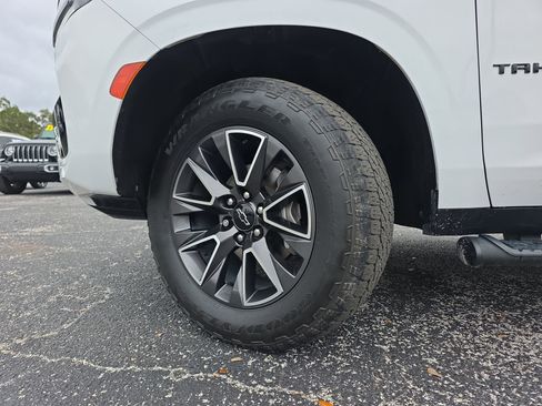 Certified 2022 Chevrolet Tahoe Z71 w/ Luxury Package image 35