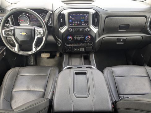 Used 2022 Chevrolet Silverado 2500 LTZ w/ LTZ Convenience Package image 16