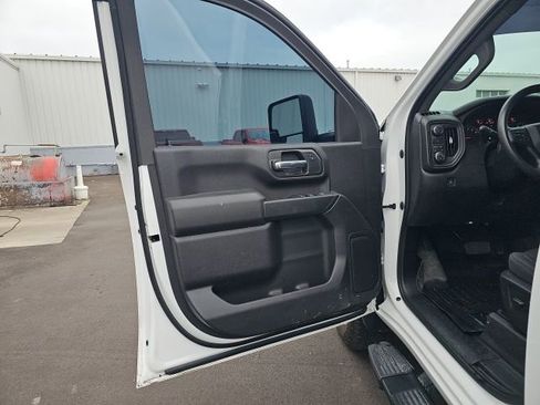 Used 2024 Chevrolet Silverado 2500 Custom w/ Custom Value Package image 13