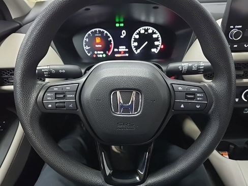 Used 2023 Honda HR-V LX image 18